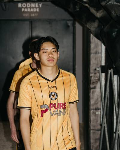 newport_county_2023_24_vx3_home_kit_b.jpeg