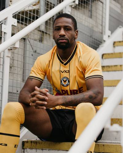 newport_county_2023_24_vx3_home_kit_d.jpeg