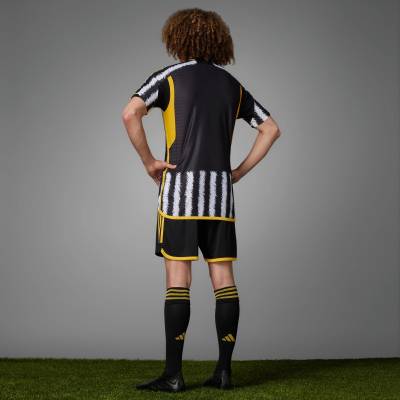juventus_2023_24_adidas_home_kit_7.jpg