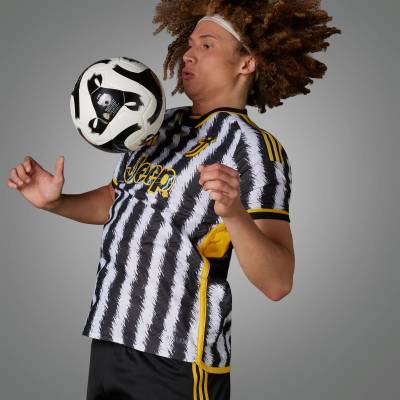 juventus_2023_24_adidas_home_kit_8.jpg