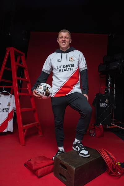 republic_fc_2023_hummel_away_kit_2.jpeg