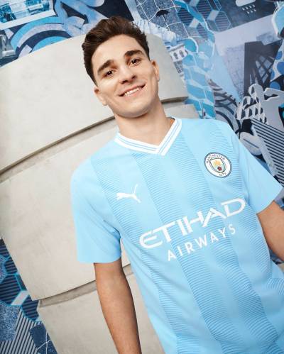 manchester_city_2023_24_puma_home_kit_b.jpeg