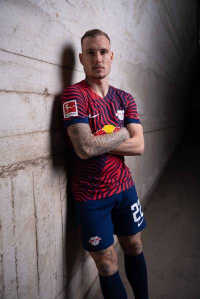 rb_leipzig_2023_24_nike_away_kit_a.jpeg