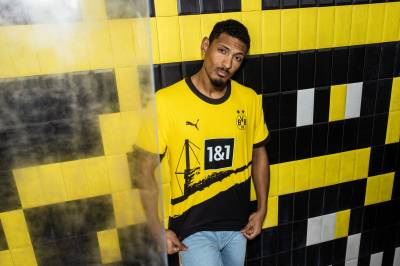 borussia_dortmund_2023_24_puma_home_shirt_2.jpeg