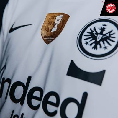 eintracht_frankfurt_2022_23_nike_dfb_cup_final_jersey_b.jpeg