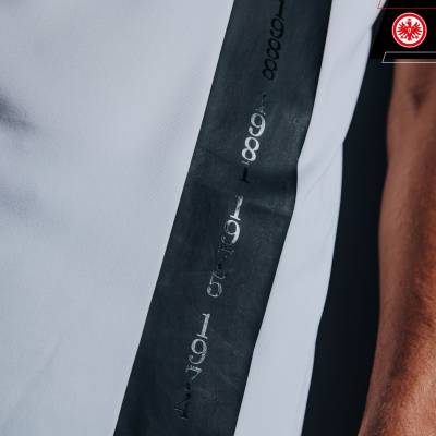 eintracht_frankfurt_2022_23_nike_dfb_cup_final_jersey_c.jpeg