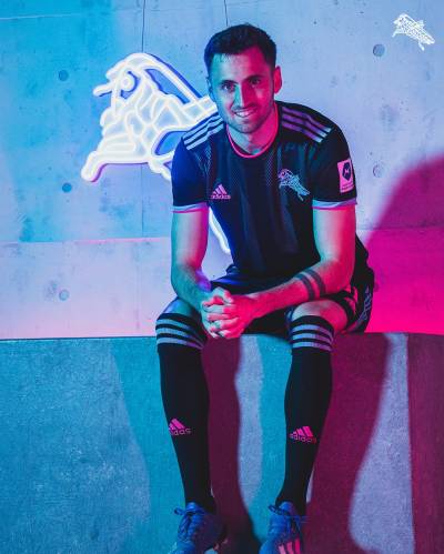 grasshopper_club_zurich_2022_23_adidas_derby_shirt_a.jpeg
