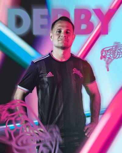 grasshopper_club_zurich_2022_23_adidas_derby_shirt_c.jpeg