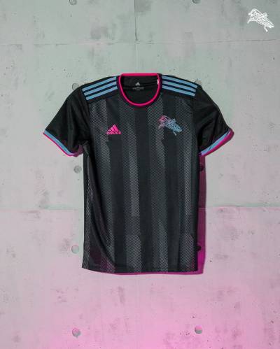 grasshopper_club_zurich_2022_23_adidas_derby_shirt_g.jpeg