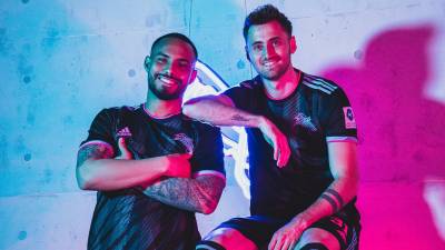 grasshopper_club_zurich_2022_23_adidas_derby_shirt_h.jpeg
