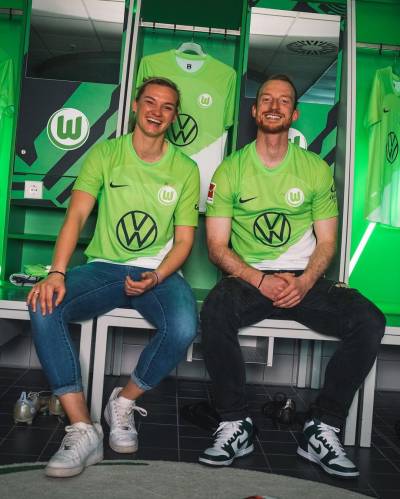 wolfsburg_2023_24_nike_home_kit_c.jpeg