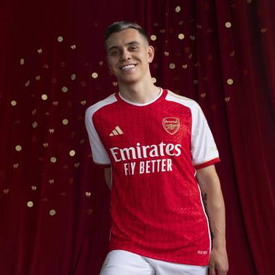 arsenal_2023_24_adidas_home_kit_b.jpg