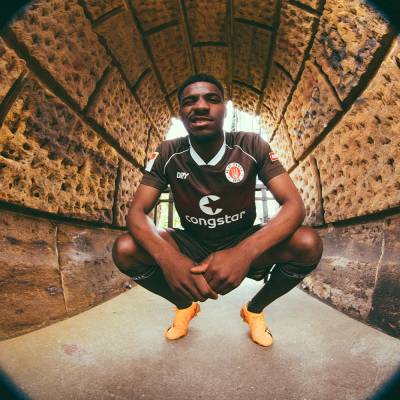 st_pauli_2023_24_diiy_home_kit_d.jpeg