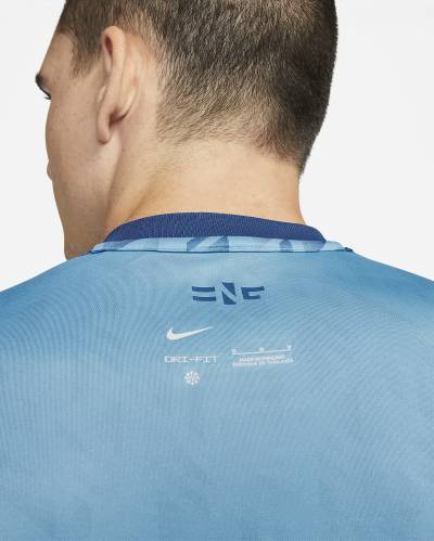 england_2023_nike_wmns_away_shirt_7.jpeg