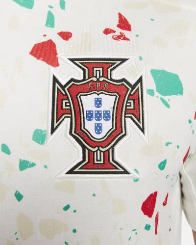 portugal_2023_nike_wmns_away_shirt_4.jpeg