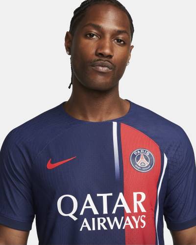 paris_saint_germain_2023_24_nike_home_kit_04.jpeg