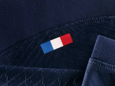 paris_saint_germain_2023_24_nike_home_kit_10.jpg