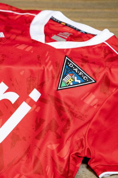 dunfermline_athletic_2023_24_errea_away_kit_c.jpg