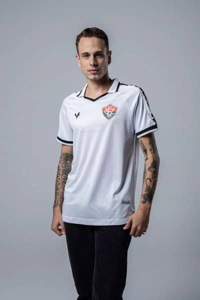 ec_vitoria_2023_volt_away_kit_a.jpg