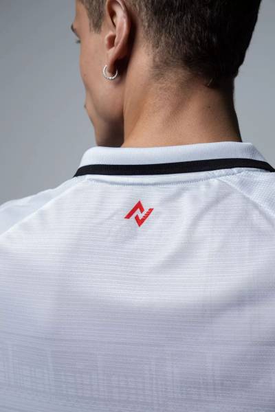 ec_vitoria_2023_volt_away_kit_f.jpg