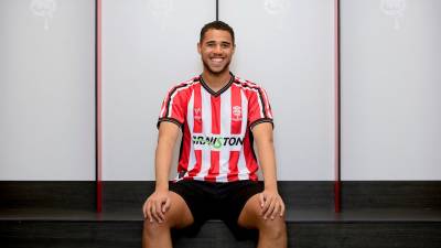 lincoln_city_2023_24_oxen_home_kit_b.jpeg