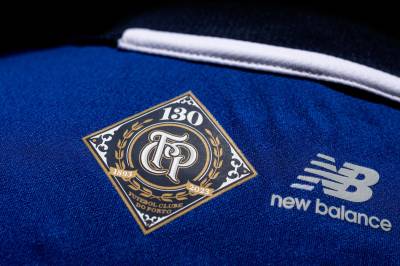 fc_porto_2023_24_new_balance_home_kit_f.jpeg