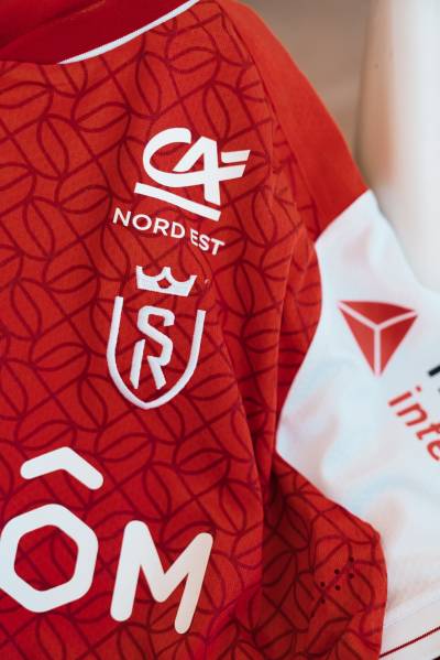 stade_de_reims_2023_24_umbro_home_kit_d.jpeg