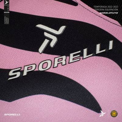 leones_negros_2022_sporelli_pink_october_shirt_1h.jpeg
