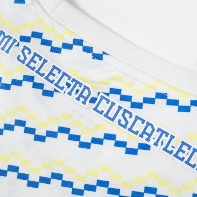 el_salvador_2023_umbro_gold_cup_pre_match_shirt_6.jpg