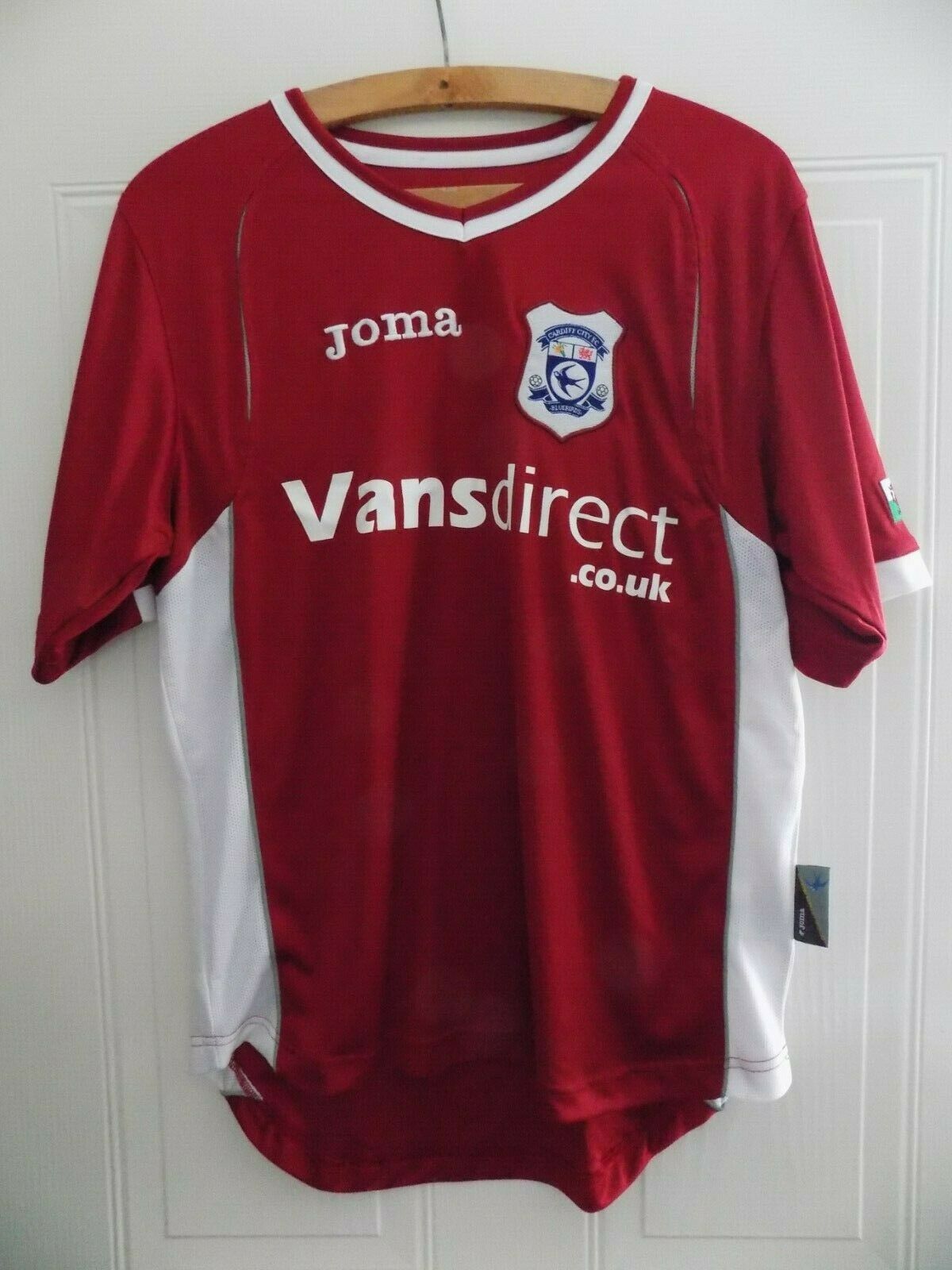 Cardiff City 08 09 away shirt a