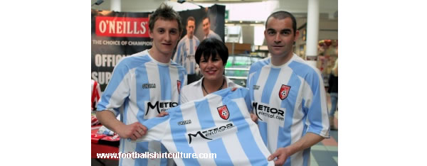 Derry City's new away shirt was launched in Foyleside today with Sammy Morrow and Sean Hargan on hand to model the new strip. 