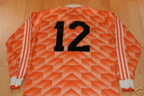 Here you can buy the rarest shirt ever. It is a spare shirt with long sleeves from Marco van Basten. It was prepared for the European Championships 1988. Here you can buy the rarest shirt ever. It is a spare shirt with long sleeves from Marco van Basten. It was prepared for the European Championships 1988.