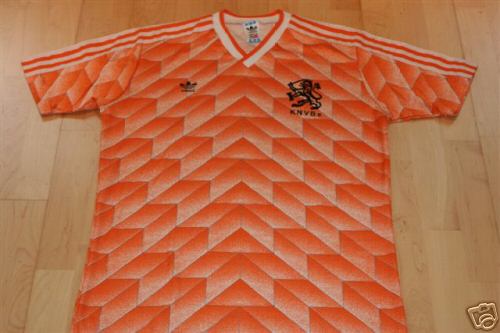 Here you can buy one of the rarest shirts ever. It is a shirt of the European Championships 1988. It was worn by Hendrie Kr&uuml;zen.