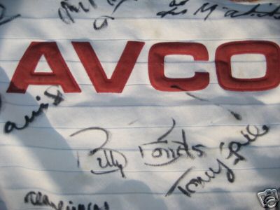 The shirt is signed by Billy Bonds and the rest of the West Ham squad including Hammers legends such as Tony Cottee, Frank Macavenie, Alan Devonshire, Tony Gale, Ray Stewart, Phil Parkes, Geoff Pike and Manager John Lyall. In total the shirt has 16 signatures in total