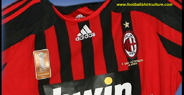 Just like the stars worn on the shirts of national team players to symbolise their status as FIFA World Cup winners, so the FIFA Club World Cup has its own emblem. AC Milan, victors at Japan 2007, will now be able to wear this symbol to commemorate their world-beating triumph.