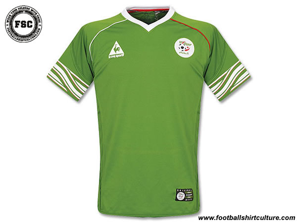 the Algeria national team away football shirt made by Le Coq Sportif for the 2008/2009 season algeria-le-coq-sportif-away-shirt-08-09.jpg