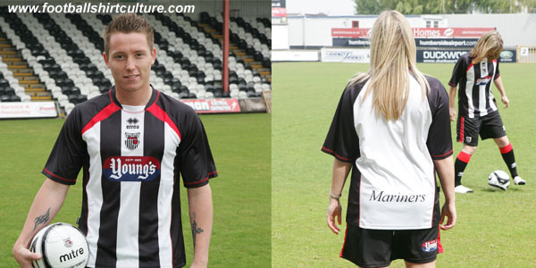 Grimsby Town new 2008/ 09 home kit grimsby_town_08_09_home_errea_kit.jpg