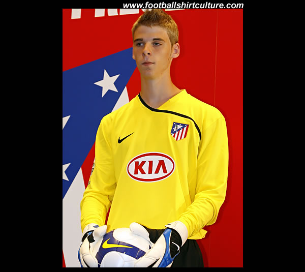 Atletico madrid home Goalkeeper 08/09 Nike shirt atltico_madrid_08_09_nike_gk_shirt.jpg