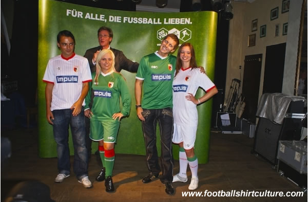As part of a sponsored event, FC Augsburg unveiled the new home and away shirts for the upcoming 2008/09 season together with the equipment manufacturer DO YOU FOOTBALL. FCA player Patrick Mölzl and newcomer Mark Prettenthaler showed the new 08/09 shirts at the Augsburger Hauptbahnhof. augsburg_home_away_2008_09_do_you_football_kits.jpg