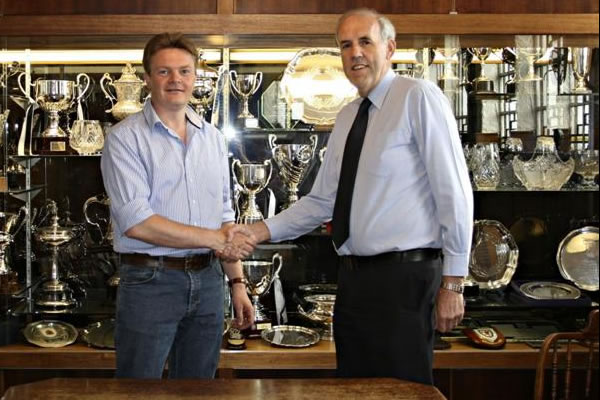 ayr_united_paligap.jpg
