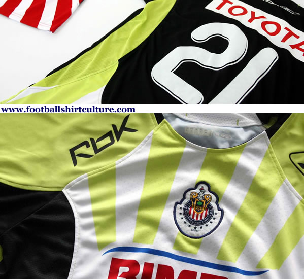 chivas_08_09_away_reebok_kit.jpg