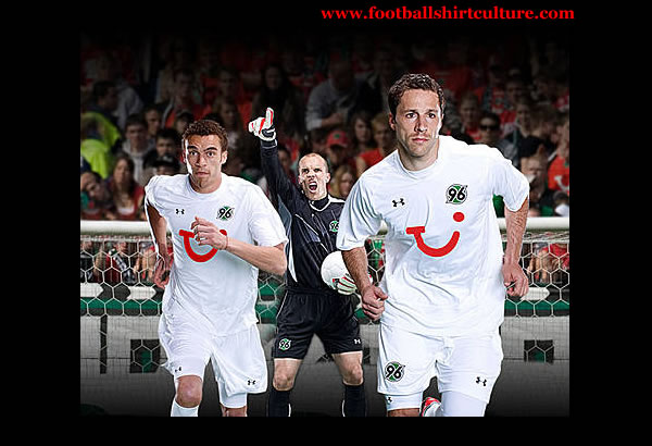 Hannover 96 08/09 Under Armour away kit hannover_96_under_armour_away_08_09_kit.jpg