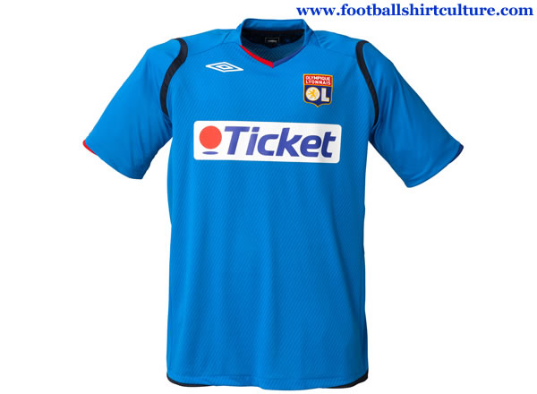 Lyon 08/09 away Umbro kits lyon_08_09_umbro_away_shirt.jpg