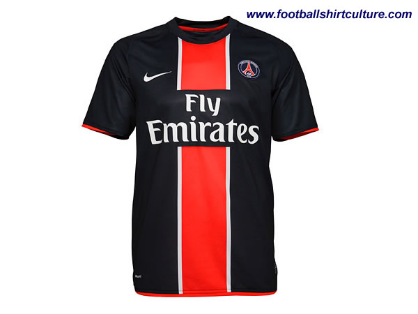 Paris Saint-Germain unveiled their new home shirt for the 2008-09 season made by Nike paris_saint_germain_08_09_home_nike_shirt.jpg