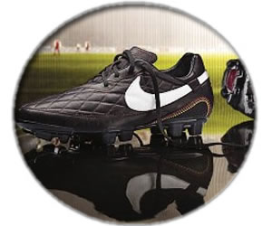 ronaldinho-dois-nike-boots.jpg
