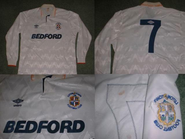 LONG SLEEVE PLAYERS ISSUE LUTON TOWN SHIRT / JERSEY. PRODUCED BY UMBRO FORTH 1989-90 SEASON LONG SLEEVE PLAYERS ISSUE LUTON TOWN SHIRT / JERSEY. PRODUCED BY UMBRO FORTH 1989-90 SEASON