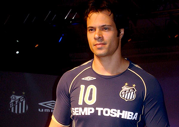 The latest innovation is the third shirt, in the colour blue, which will be used in some games during the 2008/2009 season The latest innovation is the third shirt, in the colour blue, which will be used in some games during the 2008/2009 season