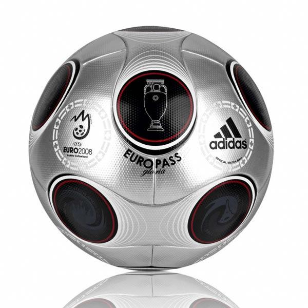 The silver Europass is the most accurate football ever,featuring perfect handling and exceptional ball control. And when the titel is at stake, an exclusive colourway is going to be visible proof that history will be made. The silver Europass is the most accurate football ever,featuring perfect handling and exceptional ball control. And when the titel is at stake, an exclusive colourway is going to be visible proof that history will be made.