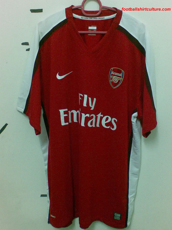 is this the new 08-09 arsenal shirt made by nike? is this the new 08-09 arsenal shirt made by nike?