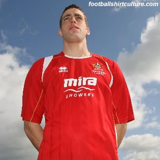 Cheltenham Town unveiled their new 08/09 home shirt made by Errea 